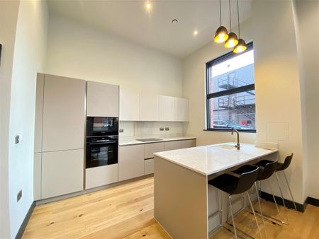 3 Bedroom Apartment To Rent - Photo 4