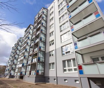 Großzügige Singlewohnung in bester Lage und mit Riesenbalkon - Photo 2