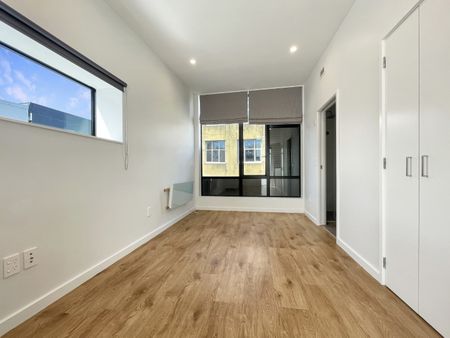 The Paddington - Photo 2