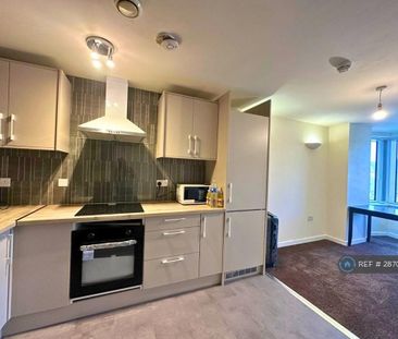 1 bedroom flat to rent - Photo 5