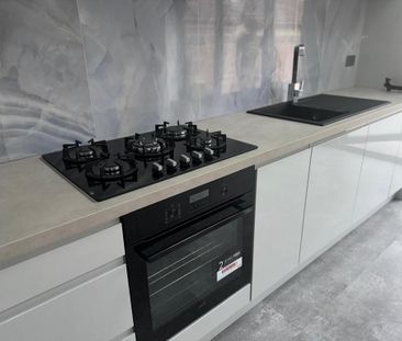 4 bedroom detached house to rent - Photo 5