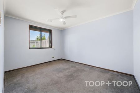 Modern Family Oasis - Photo 5