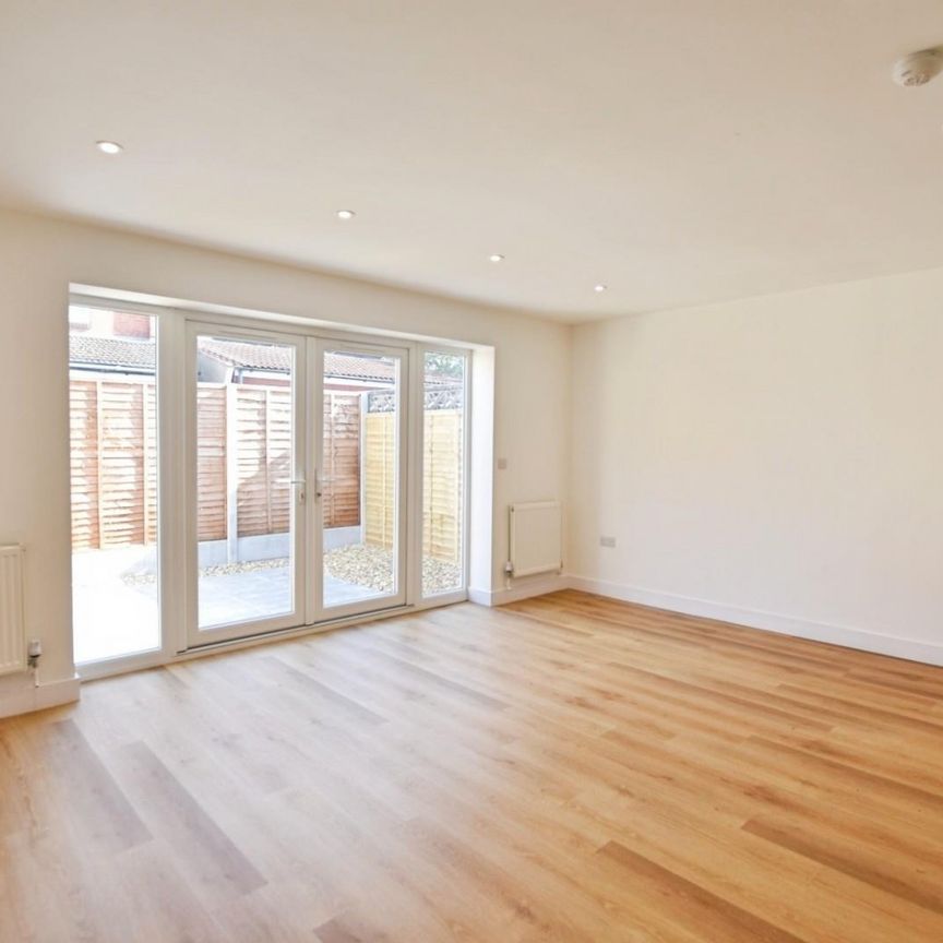 1 bedroom Bungalow To Let - Photo 1