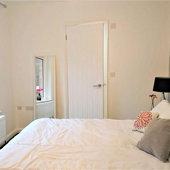 1 bedroom house of multiple occupation to rent - Photo 1