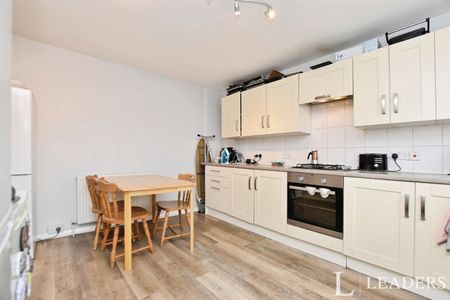 1 bedroom maisonette to rent Snowley Parade, Bishop's Stortford, Hertfordshire, CM23 - Photo 3