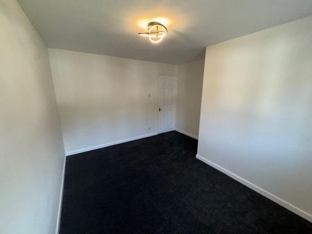 80 Woodfield Heights, Wolverhampton, WV6 8PT - Photo 5