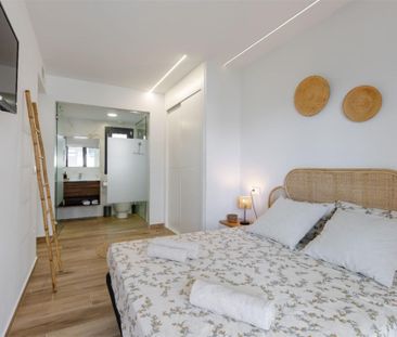 Piso de alquiler en Calle Gigantes y Cabezudos, 9, Villamartín - La... - Photo 1