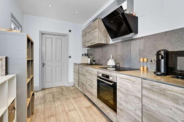 1 bedroom flat to rent - Photo 1