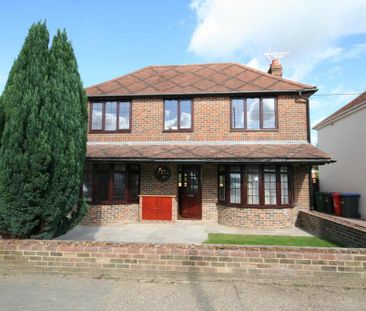 3 bedroom detached house to rent - Photo 5