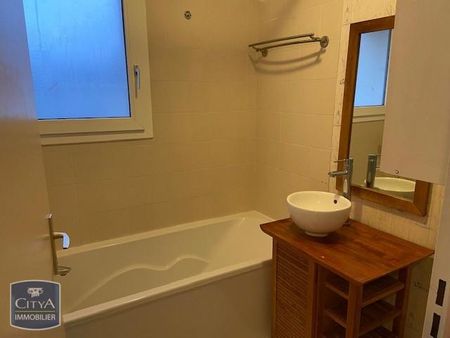 Location Appartement 2 pièces 48m² POITIERS 86000 - Photo 4