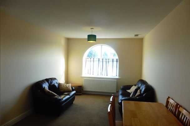 Victoria Road East, LEICESTER - Photo 1