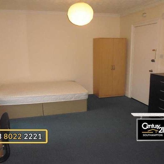 |ref: |, Westwood Road, Southampton, SO17 - Photo 1