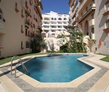 2 room luxury Flat for rent in Estepona, Andalusia - Photo 4