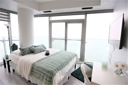 Flex Premium - Waterfront Toronto - Photo 3