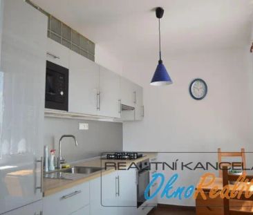 Pronájem bytu 2+1 na ul. Bratrská v Přerově - Photo 1