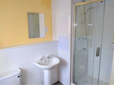 3 Bed Flat, Ivory Court, AB25 - Photo 2