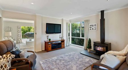 Four Bedroom Home in New Brighton with Large Garage - Photo 4