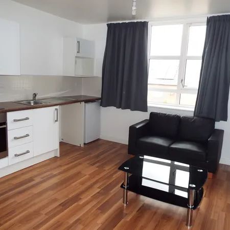 Clyde Court, Leicester, LE1 - Photo 1