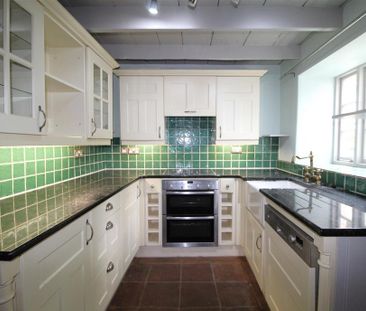 2 bedroom terraced house to rent - Photo 3