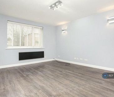 2 bedroom maisonette to rent - Photo 1