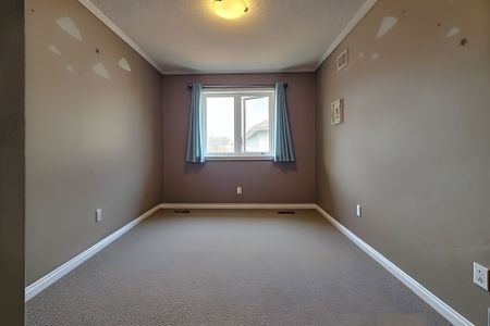 For Lease - 20 McConkey Crescent Unit# 33, Brantford, Ontario - Photo 5