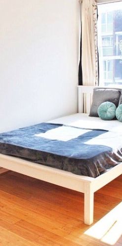 Room in a Shared Flat, Frensham Drive, SW15 - Photo 1