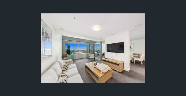 Skyline Living in a Fully Furnished Sub-Penthouse with Two Side-by-Side Carparks - Available Now! - Photo 1