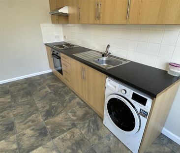 2 bedroom apartment to rent - Photo 6