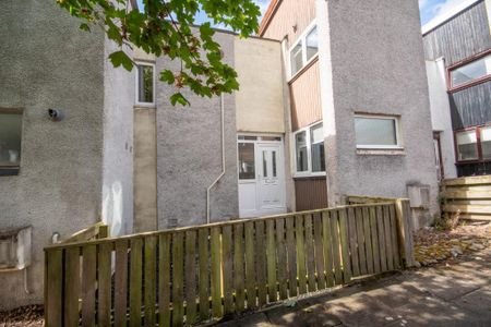 3 bedroom terraced house to rent - Photo 3