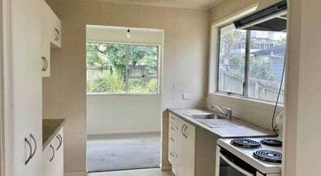 3 bed rooms House with the brand new carpet - Photo 3