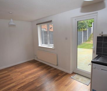 4 bedroom detached house to rent - Photo 6