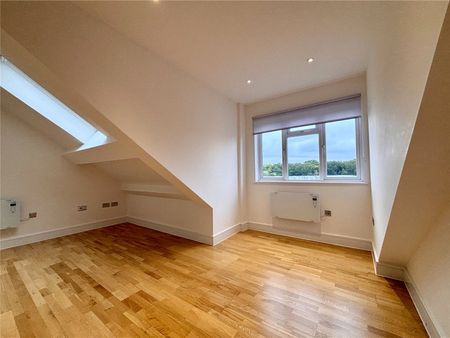 Bartley Way, Hook, Hampshire, RG27 - Photo 3