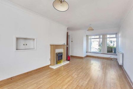 Cannock Road, Aylesbury, HP20 - Photo 2