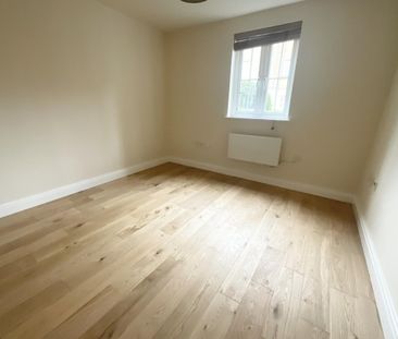 Avocet Close, Coton Meadows, Rugby - Photo 3