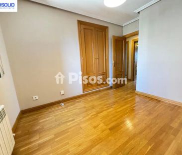 Piso en alquiler en Calle Ciudad de la Habana - Photo 3