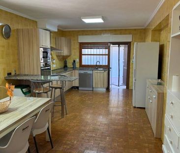 Luxury 5 room Detached House for rent in Santa Pola, Spain - Photo 4