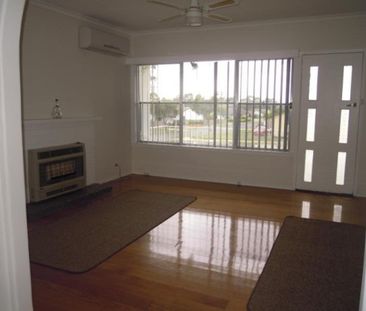 73 Vary Street, Morwell, VIC - Photo 5