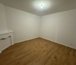 Location Appartement 3 pièces 56 m2 à Saint-Quentin - Photo 2