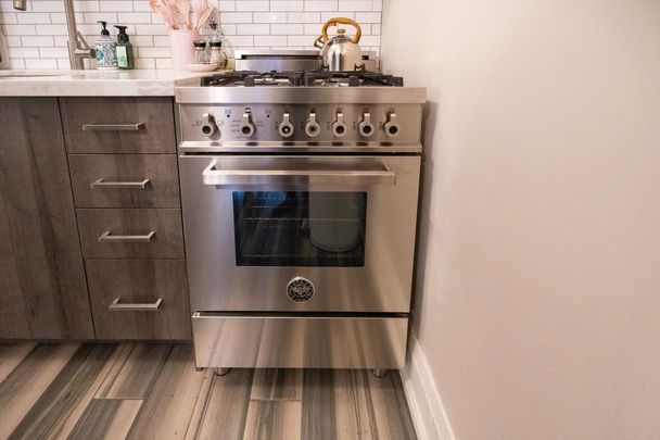 For Lease - 398 Westmoreland Avenue Unit# Lower, Toronto, Ontario - Photo 1