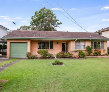 Family Home with Expansive Level Lawn - Photo 5