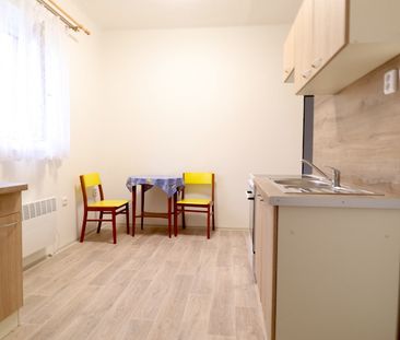 Pronájem bytu 1+1 25 m² - Fotografie 3
