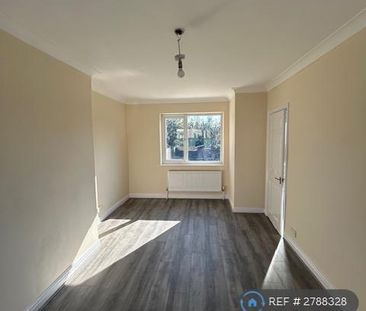 2 bedroom semi-detached house to rent - Photo 4