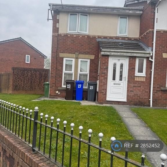 3 bedroom semi-detached house to rent - Photo 1