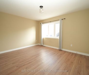 Detached Home For Lease | E8126526 - Photo 2