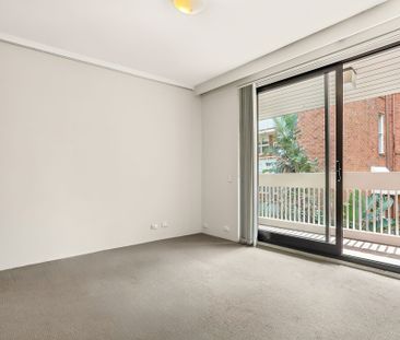 3/374 Edgecliff Road, Woollahra NSW 2025 - Townhouse For Rent | Domain - Photo 1