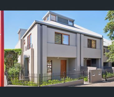 10/10-30 Belgrave Street, Cremorne, NSW 2090 - Photo 3