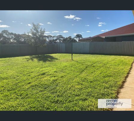 1 Russell court, Elizabeth South, SA 5112 - Photo 1