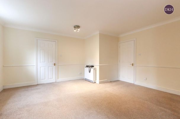 The Beeches, Halsey Road, Watford, WD18 - Photo 1