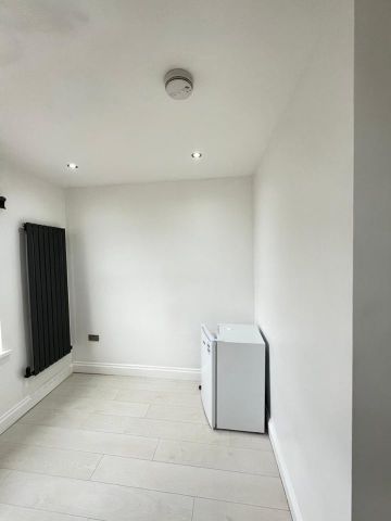 Room in a Shared House, Burlington Road, CR7 - Photo 5