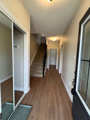 For Lease - 195 HARMATTAN Avenue, Stittsville - Munster - Richmond, Ontario - Photo 1